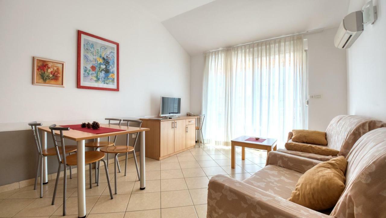 Villa Punta Umag Buitenkant foto